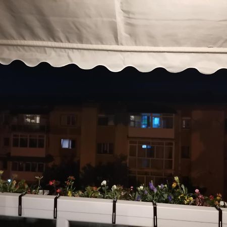 Bloom Box Apartments Craiova Extérieur photo